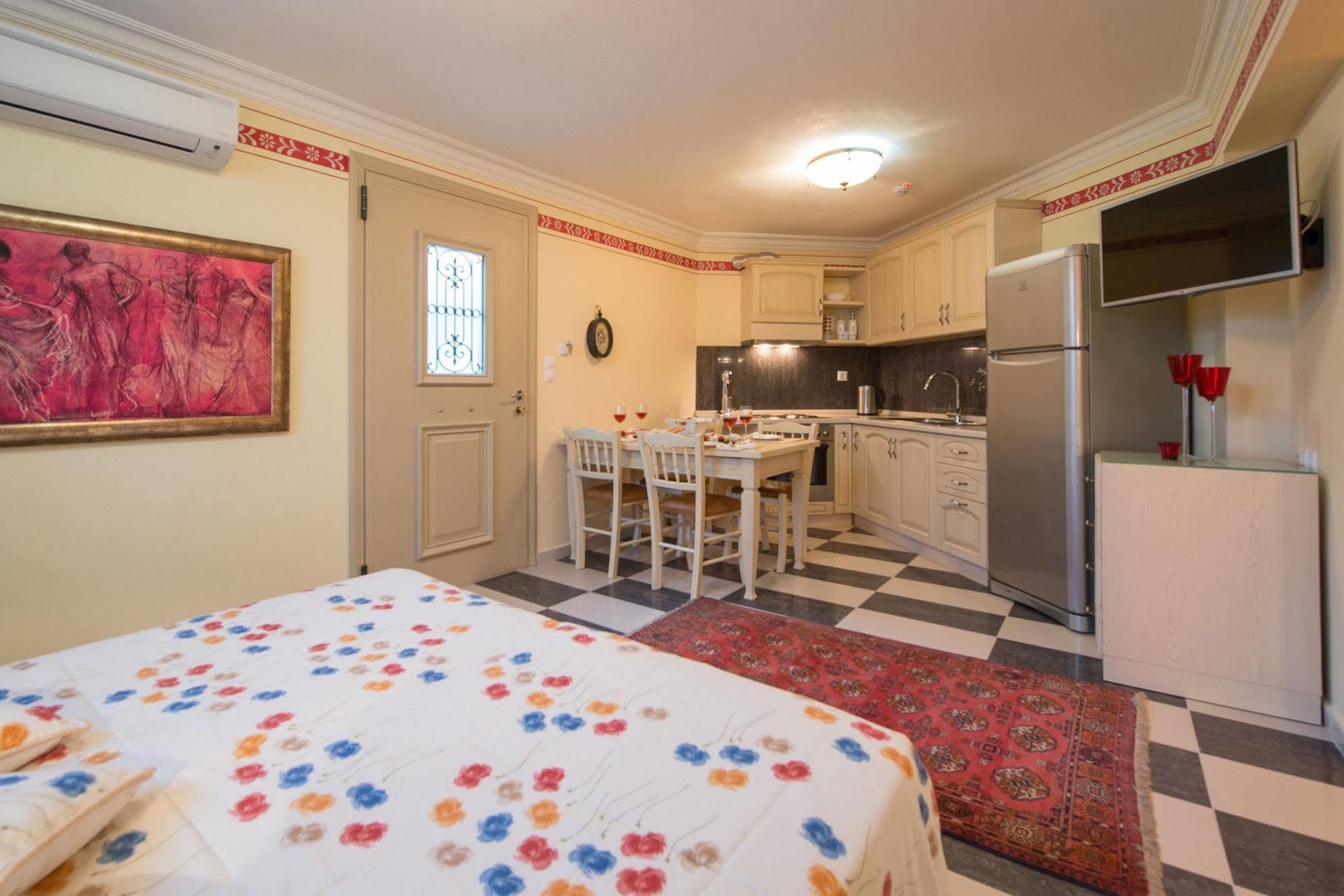 Enavlion Hotel Chrisi Ammoudia Exteriör bild